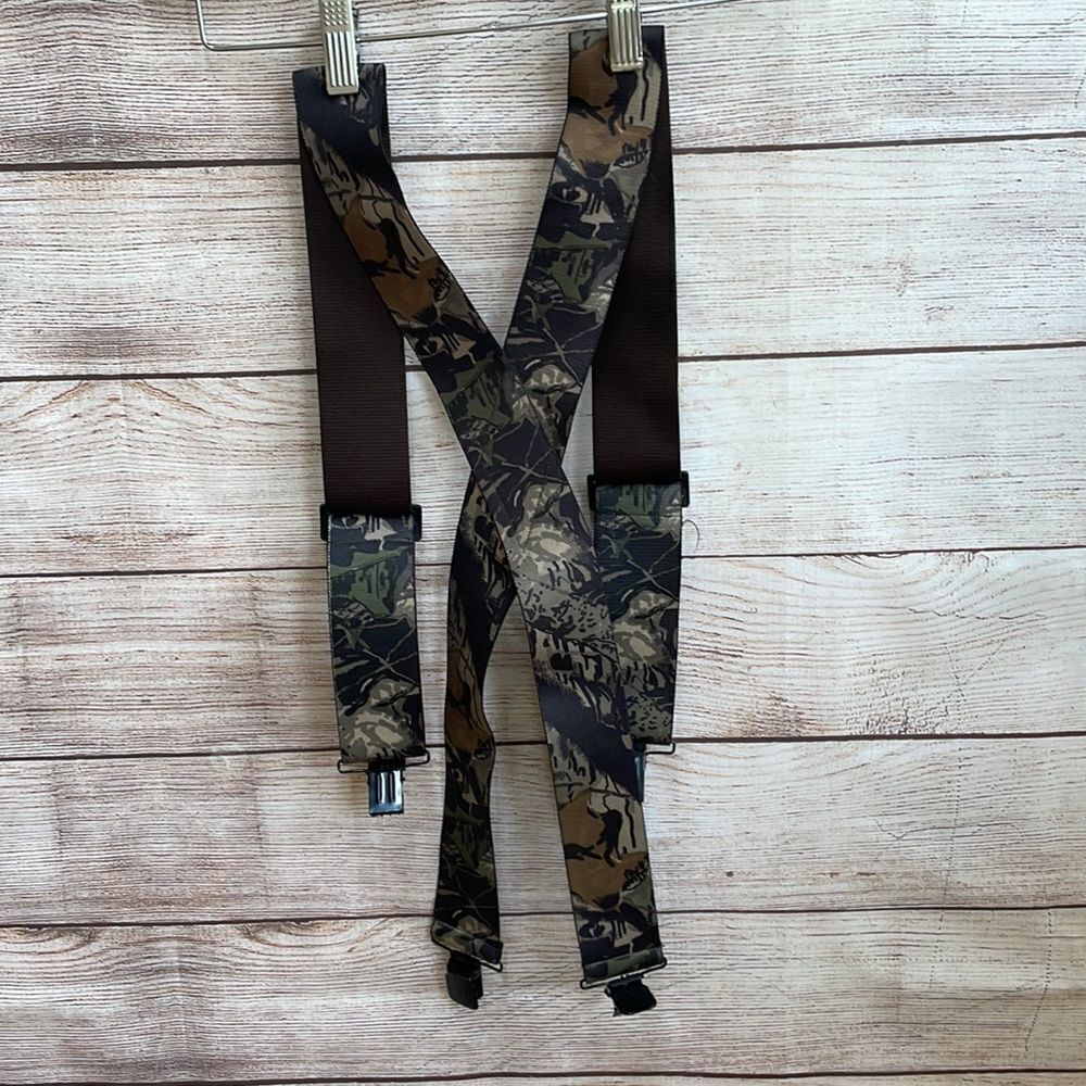 EXCELLENT‎ CONDITION SUSPENDERS IN CAMO - Picture 4 of 4